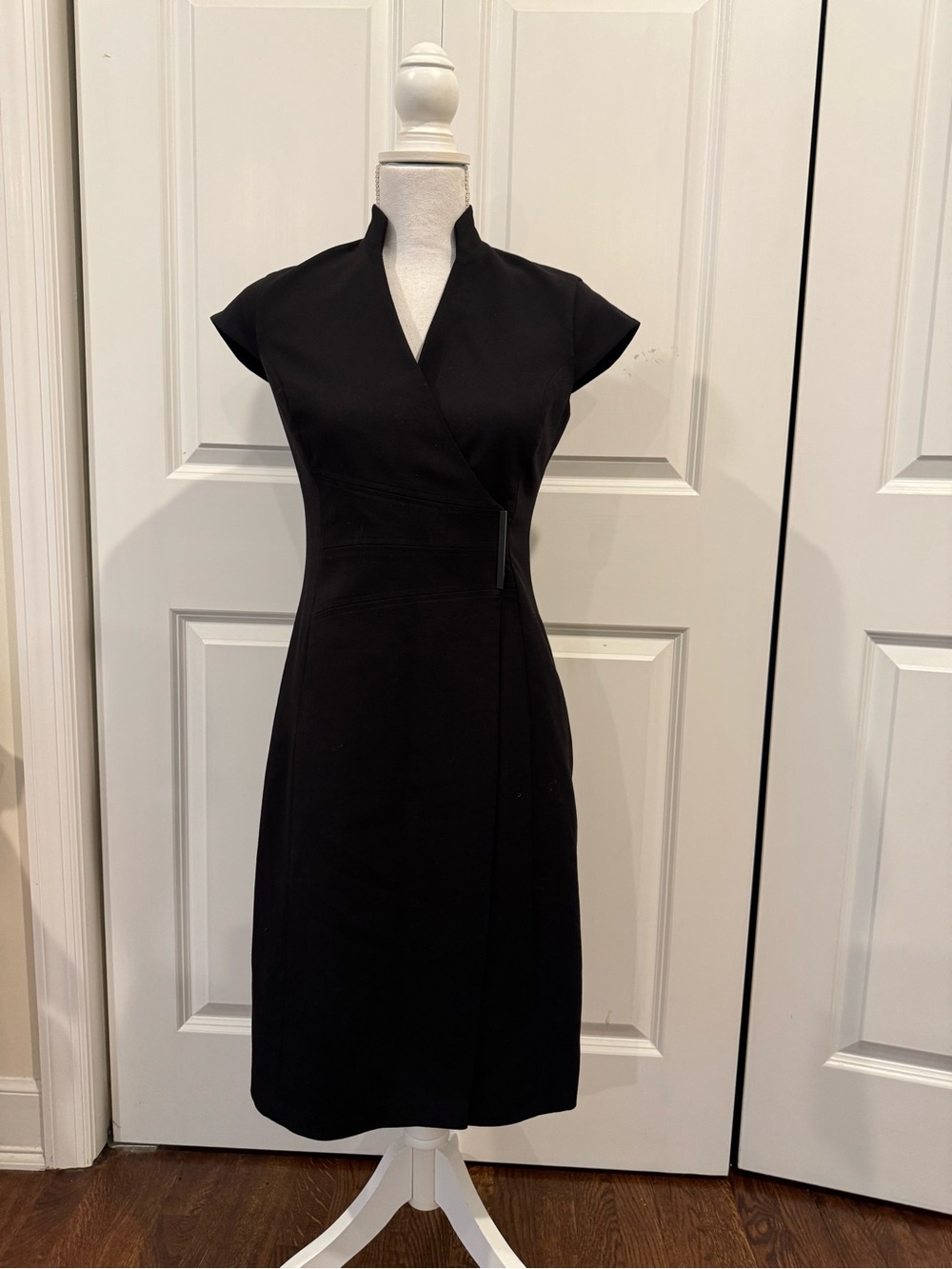 Calvin Klein Black Faux Wrap Sheath Dress Size 2 Cap Sleeve Career Cocktail
